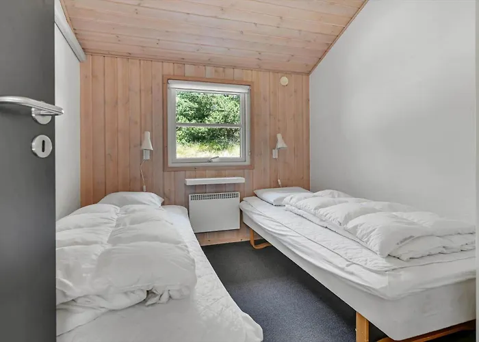 Bv396-blavand-soren-gades-mark-32-b